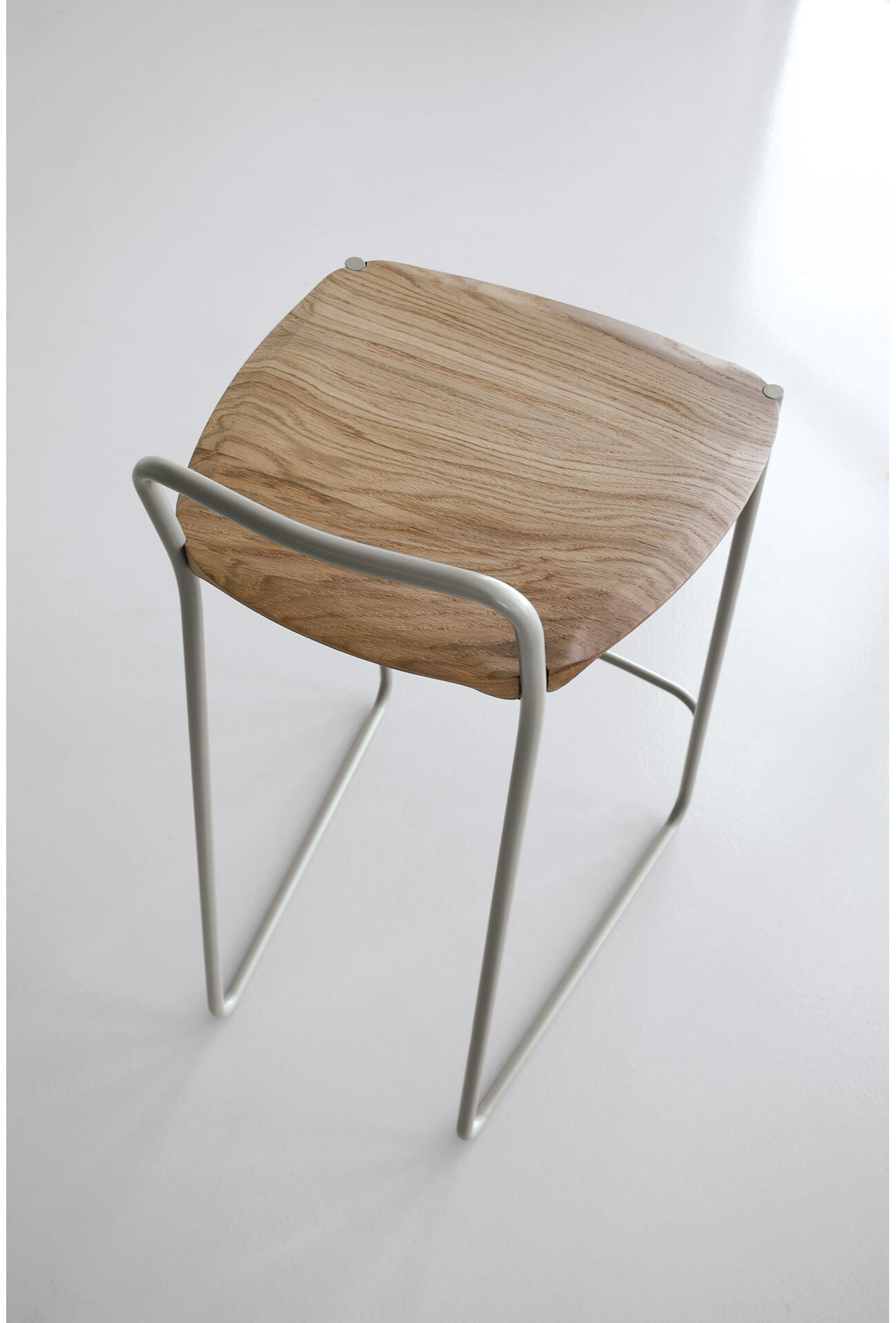 DANSKE – Chaises & tabouret EXTENDO