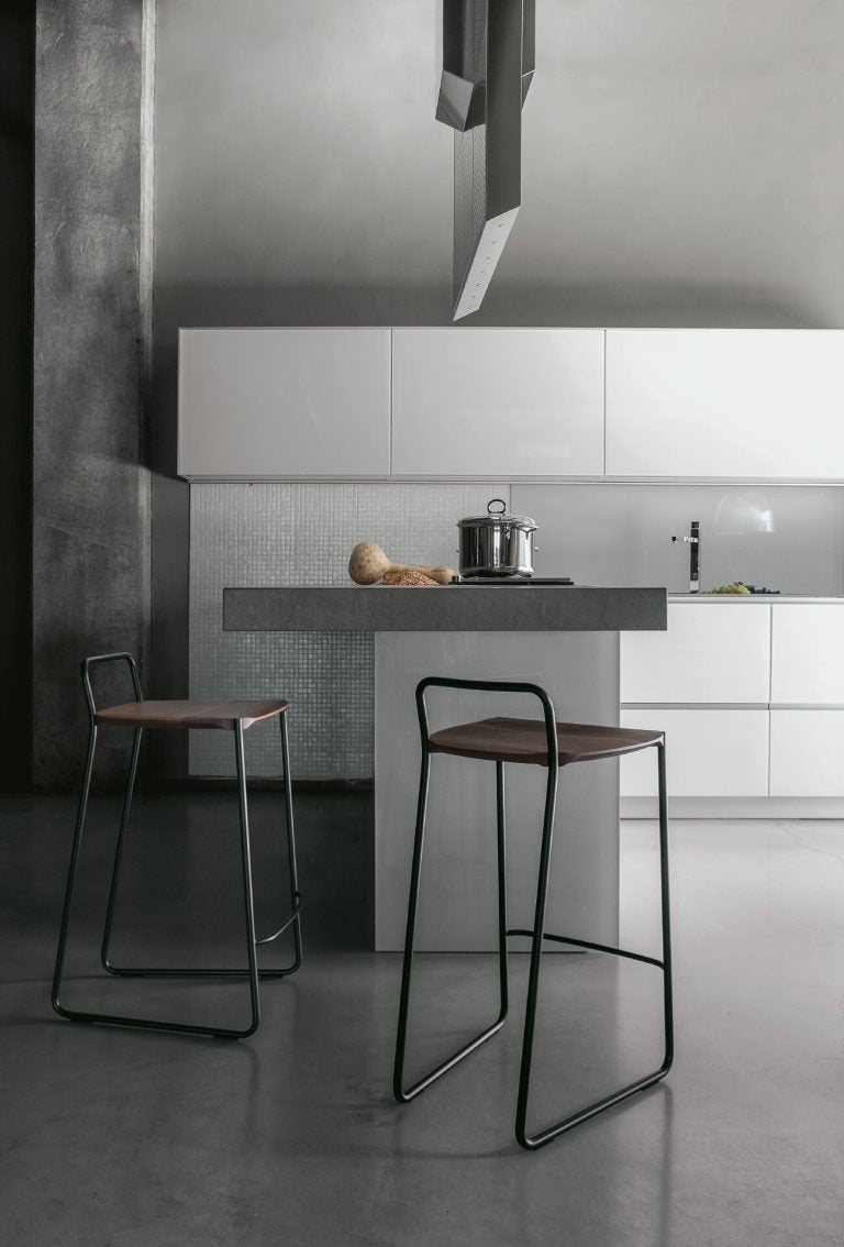 DANSKE – Chaises & tabouret EXTENDO