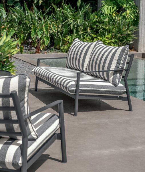 Salon Finn – Set complet (canapé + 2 fauteuils living + 2 tables basses)