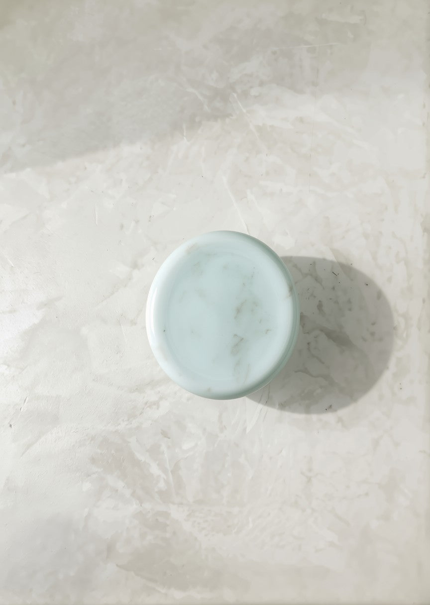 Luminaire rond blanc minimaliste