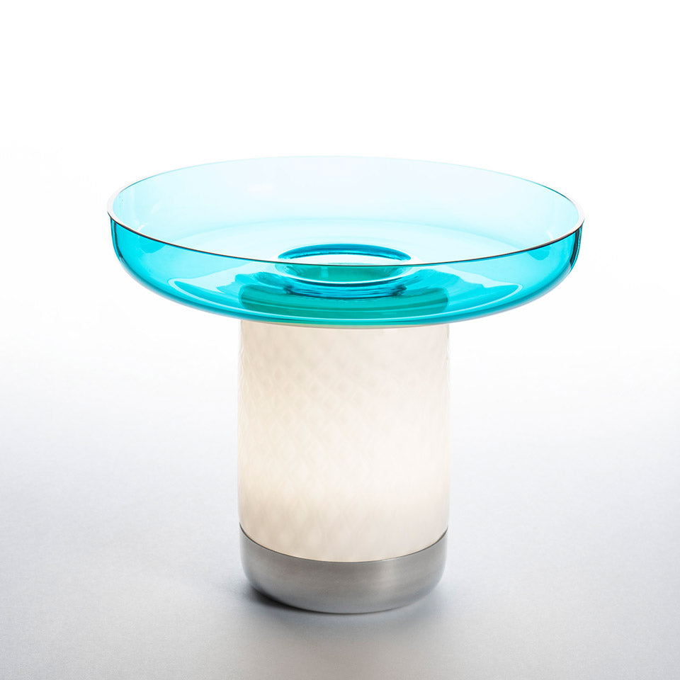 Lampe Artemide Bontà avec bol rouge