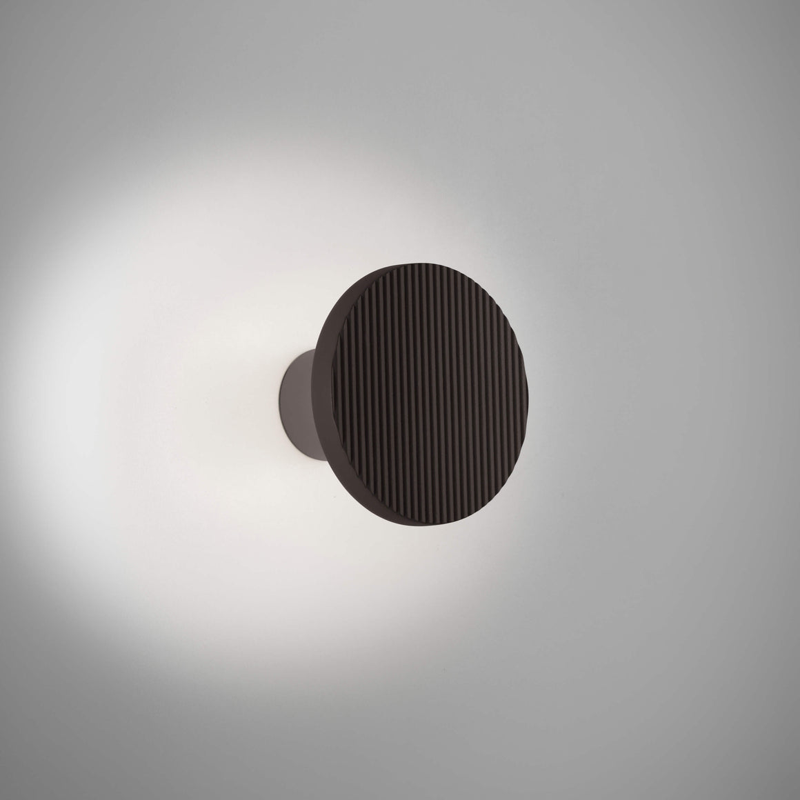 Arid A/01 Bover — Blanc — photographie officielle