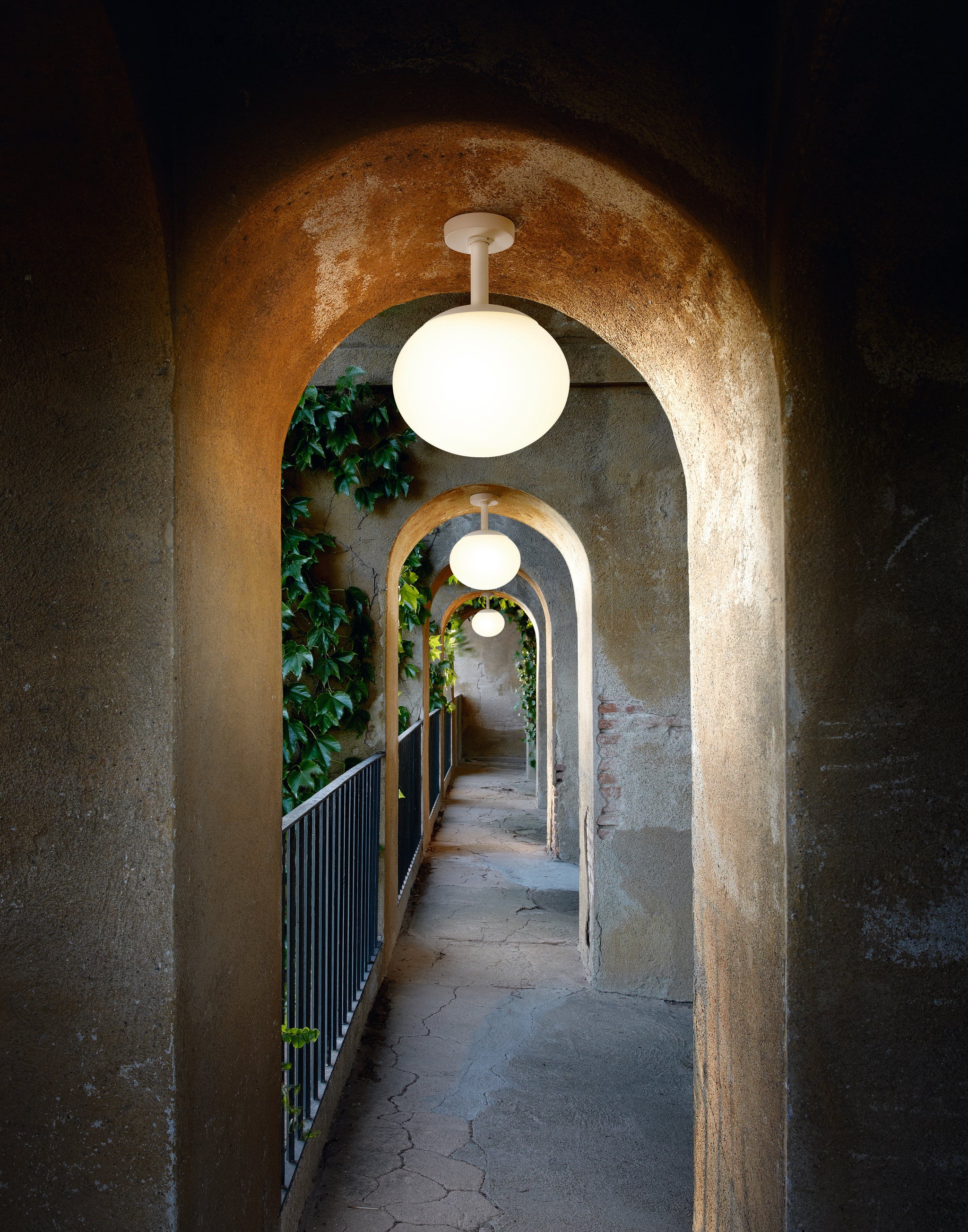 Elipse PF/50 Outdoor Bover — blanc, photographie officielle ; équipement lumineux selon la variante et le PDF EU