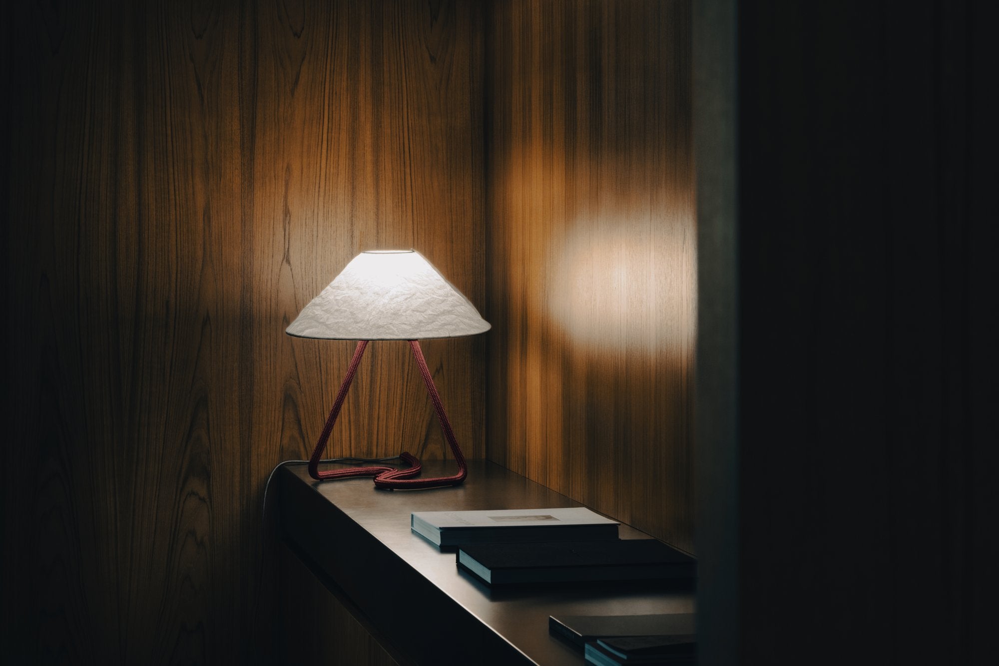 Photographie officielle — Hat lampe de table Contardi