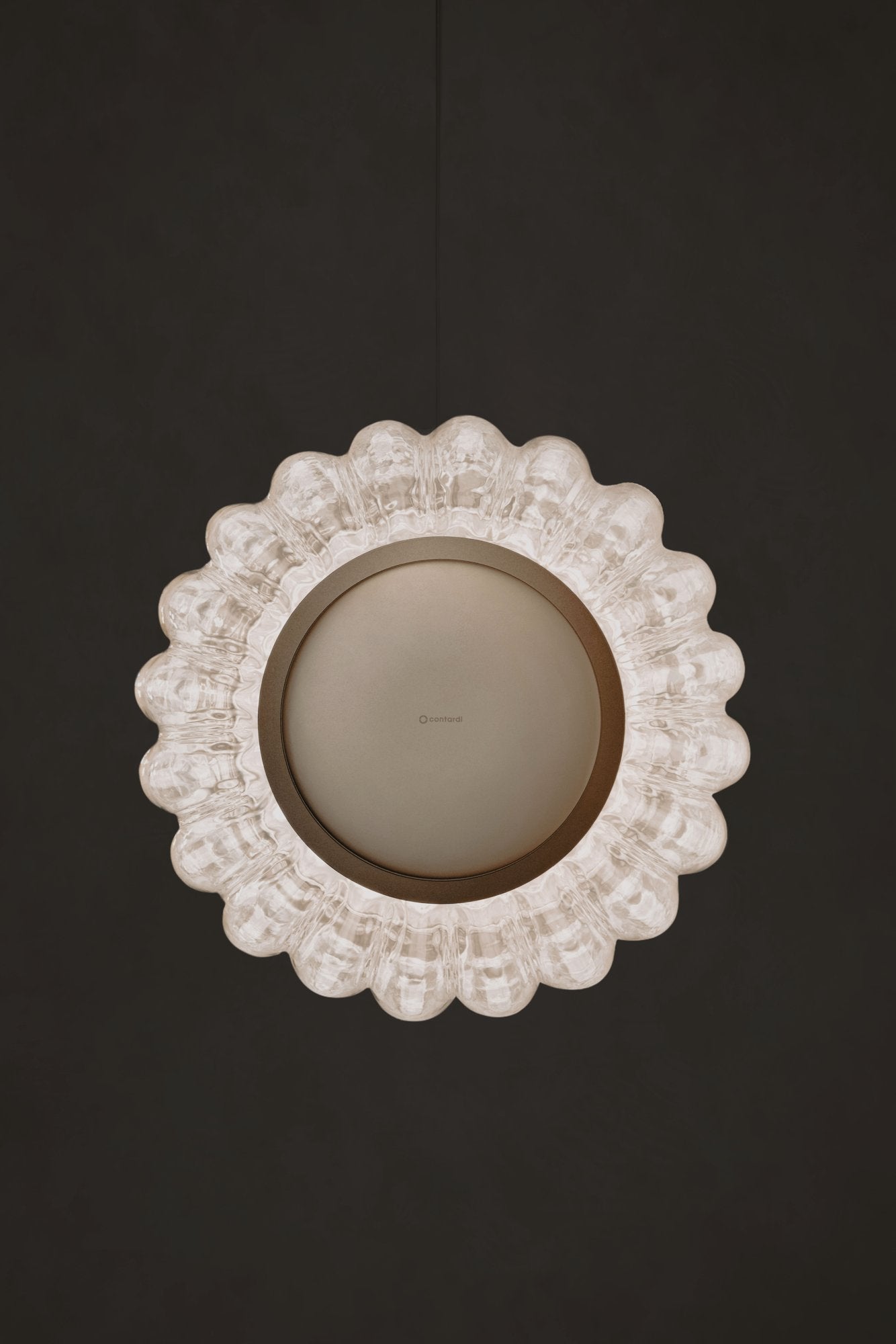 Alma Contardi — vue de la famille de suspensions Aura, Lume et Nova, configurations indicatives