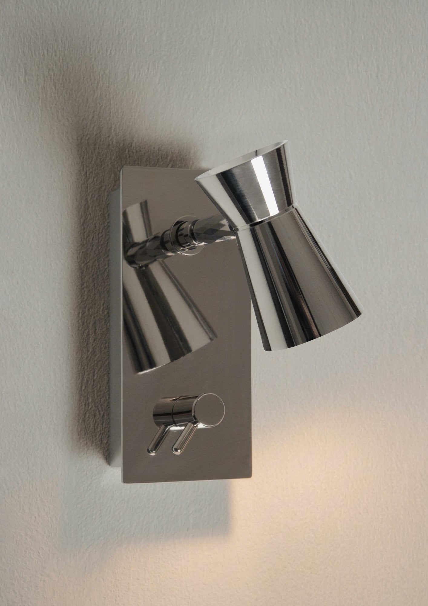 Photographie officielle — G+T applique Contardi