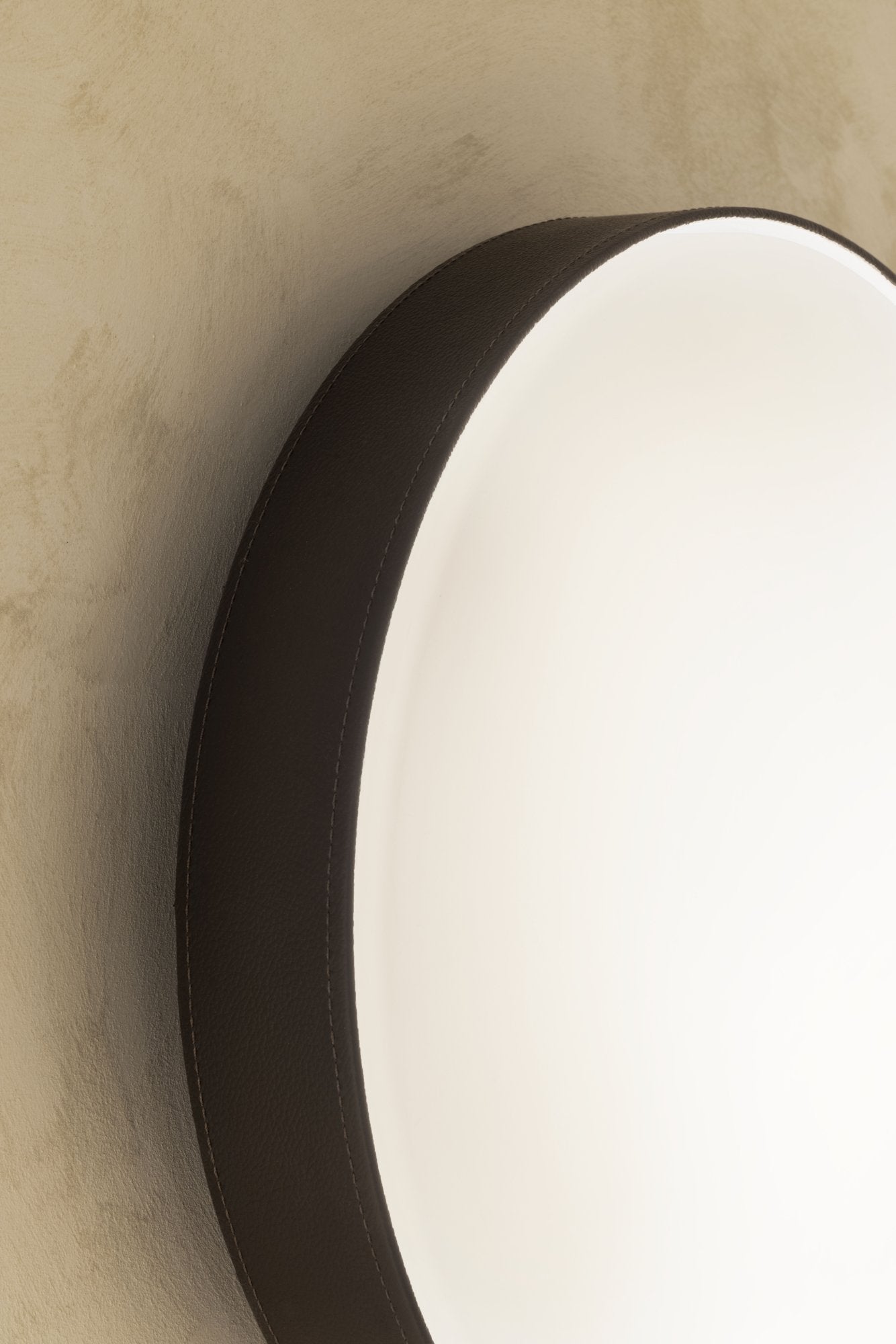 Photographie officielle — Discus applique et plafonnier Contardi