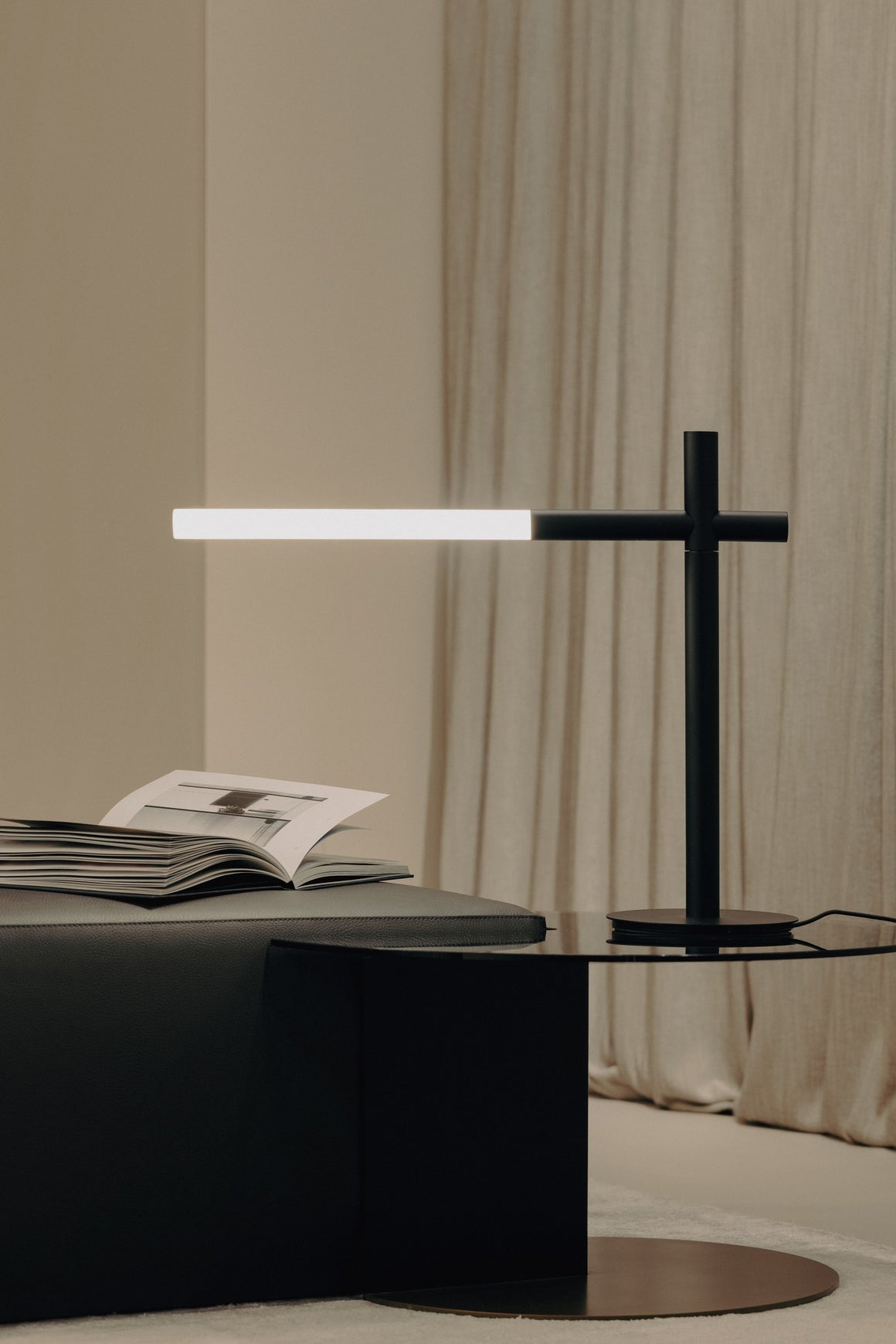 Bianca Contardi — lampe de table, finition or
