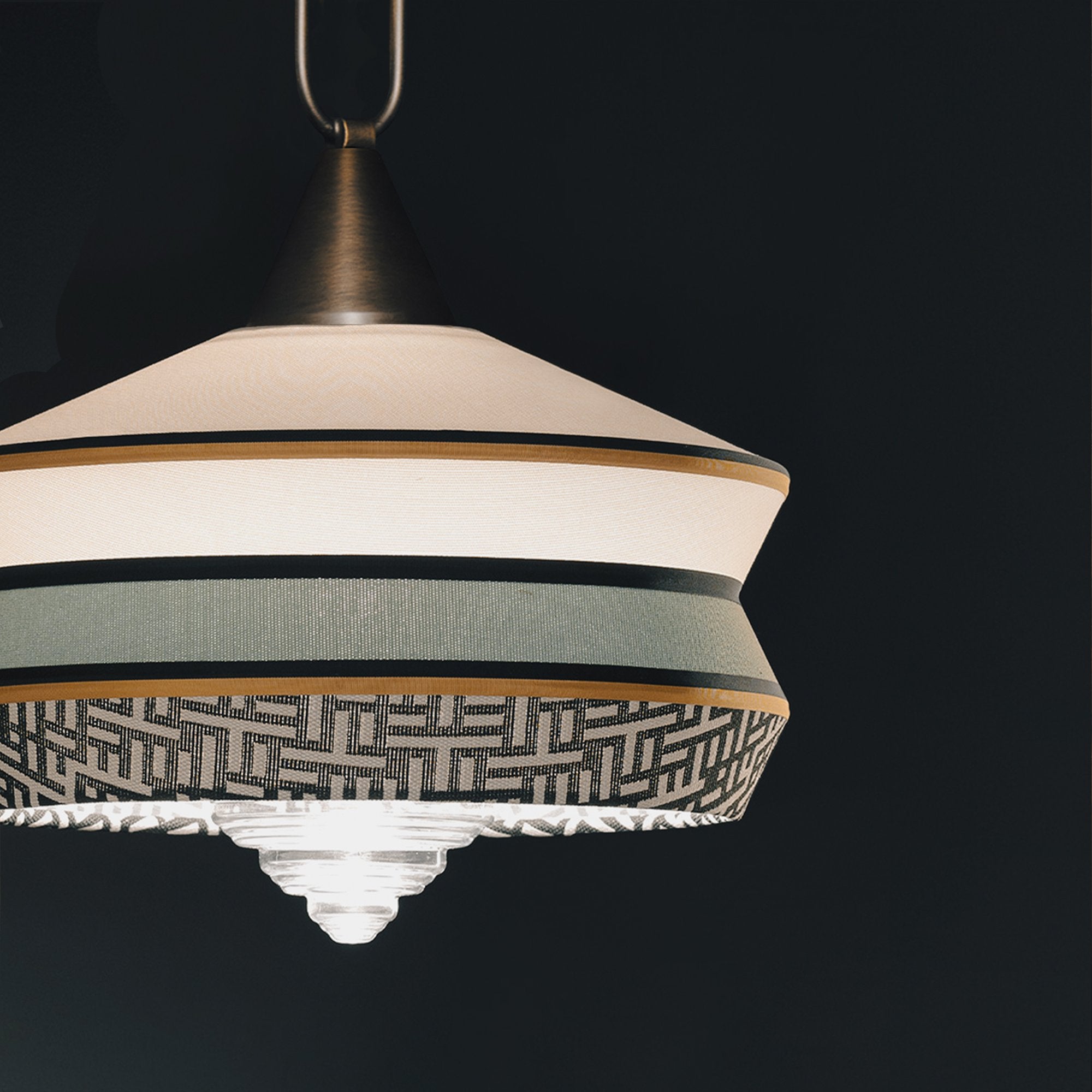 Photographie officielle — Calypso applique Contardi