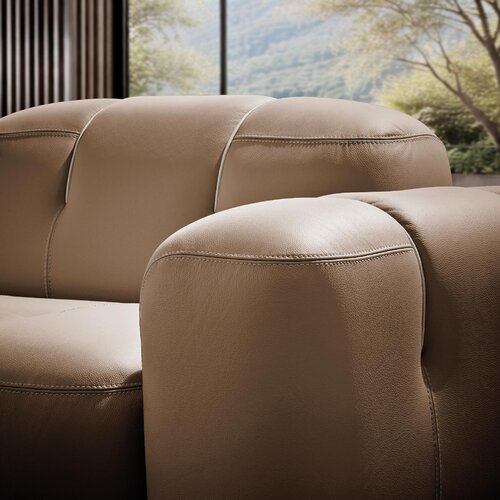 Canapé modulable MOXY aux volumes arrondis, vue d’ambiance