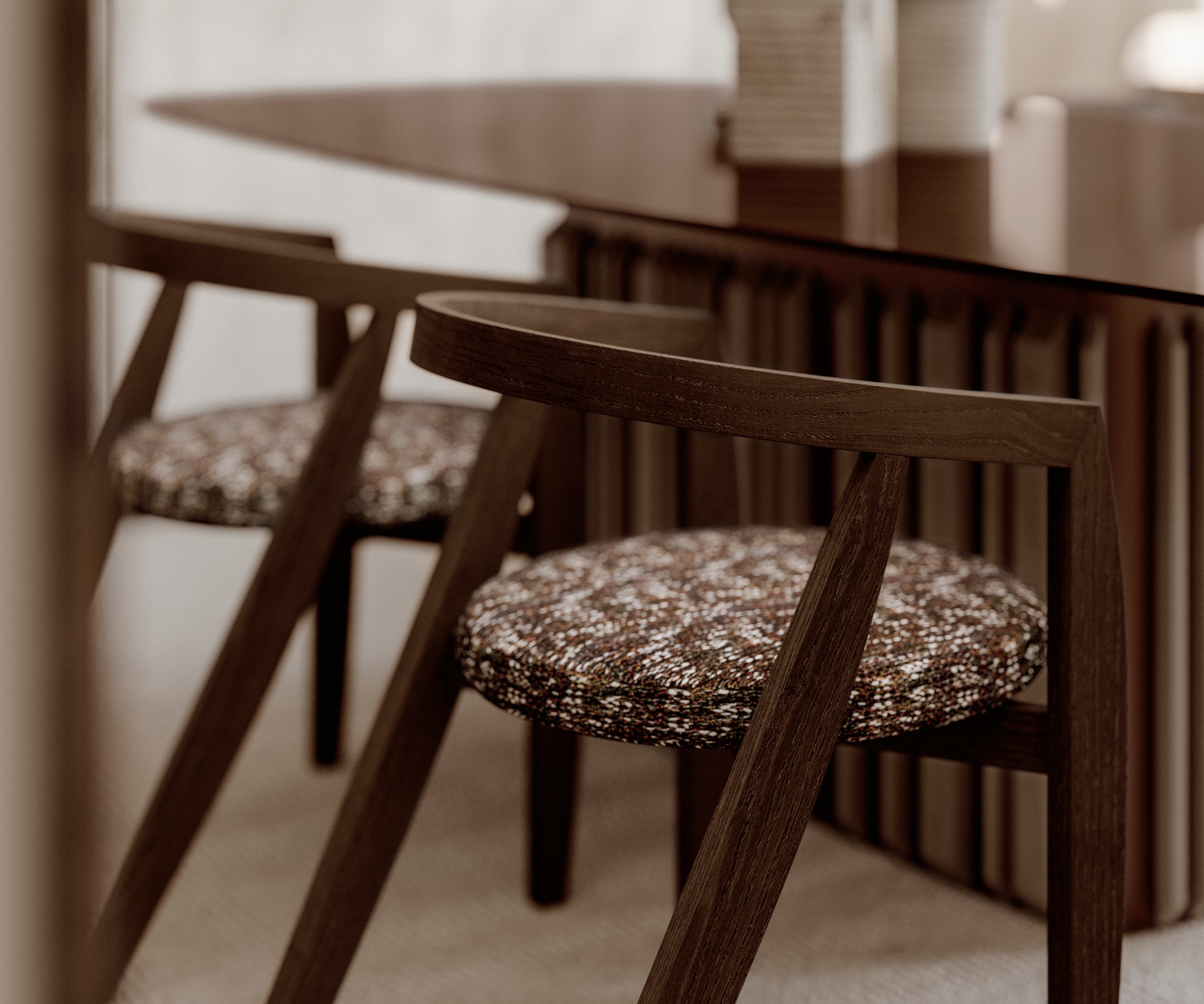 Chaise Sanur Tonelli Design — photographie illustrative, finition à confirmer