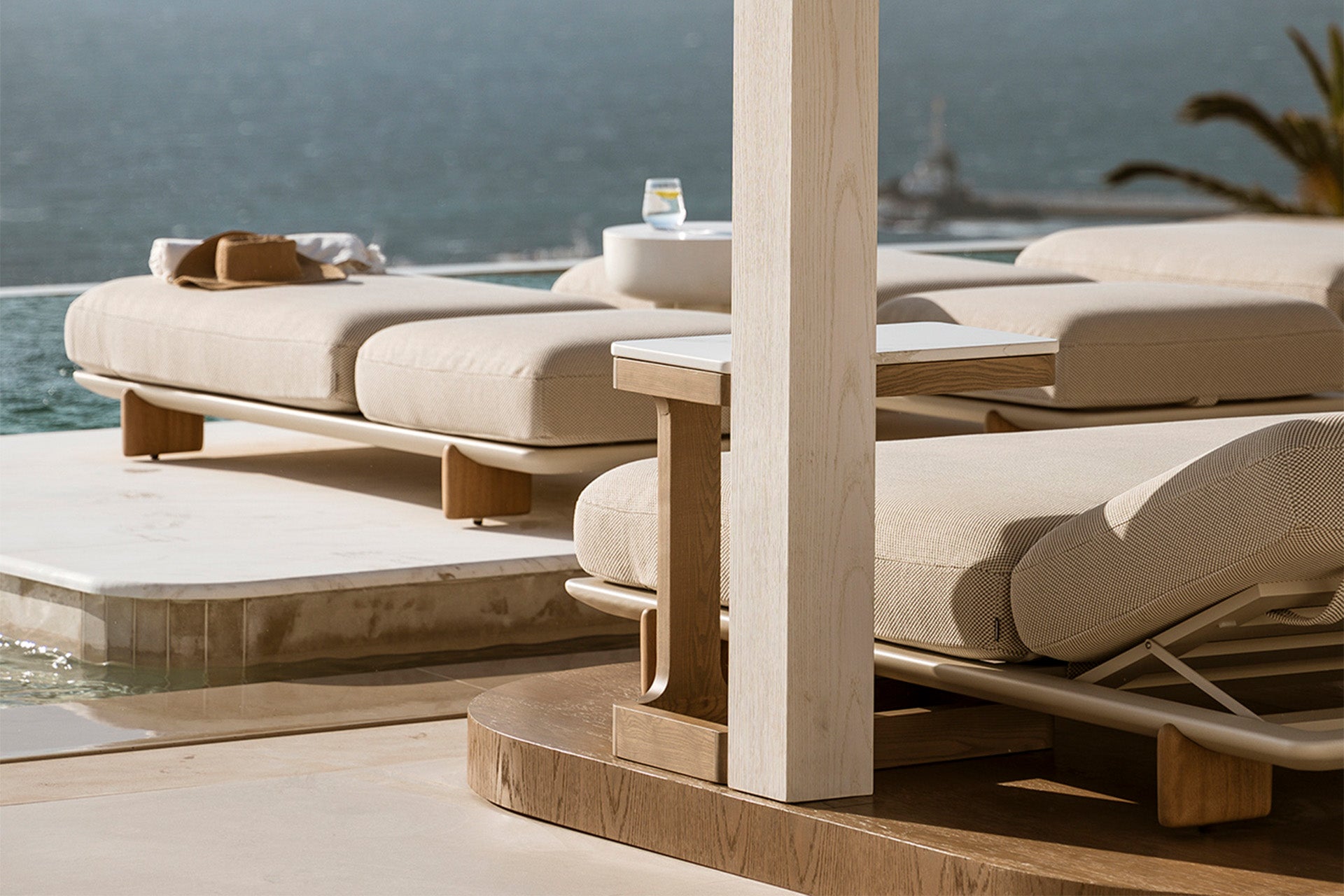 MILOS DAYBED VONDOM