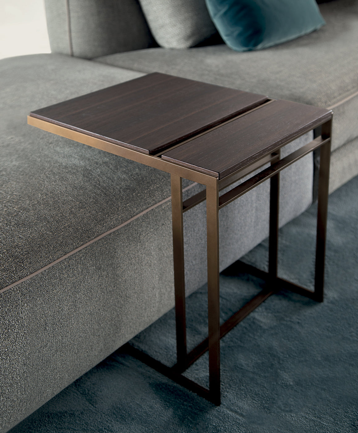 GLAM TABLES ART NOVA — visuel officiel du catalogue 2026, composition illustrative