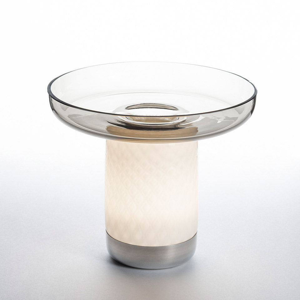 Lampe Artemide Bontà avec bol rouge
