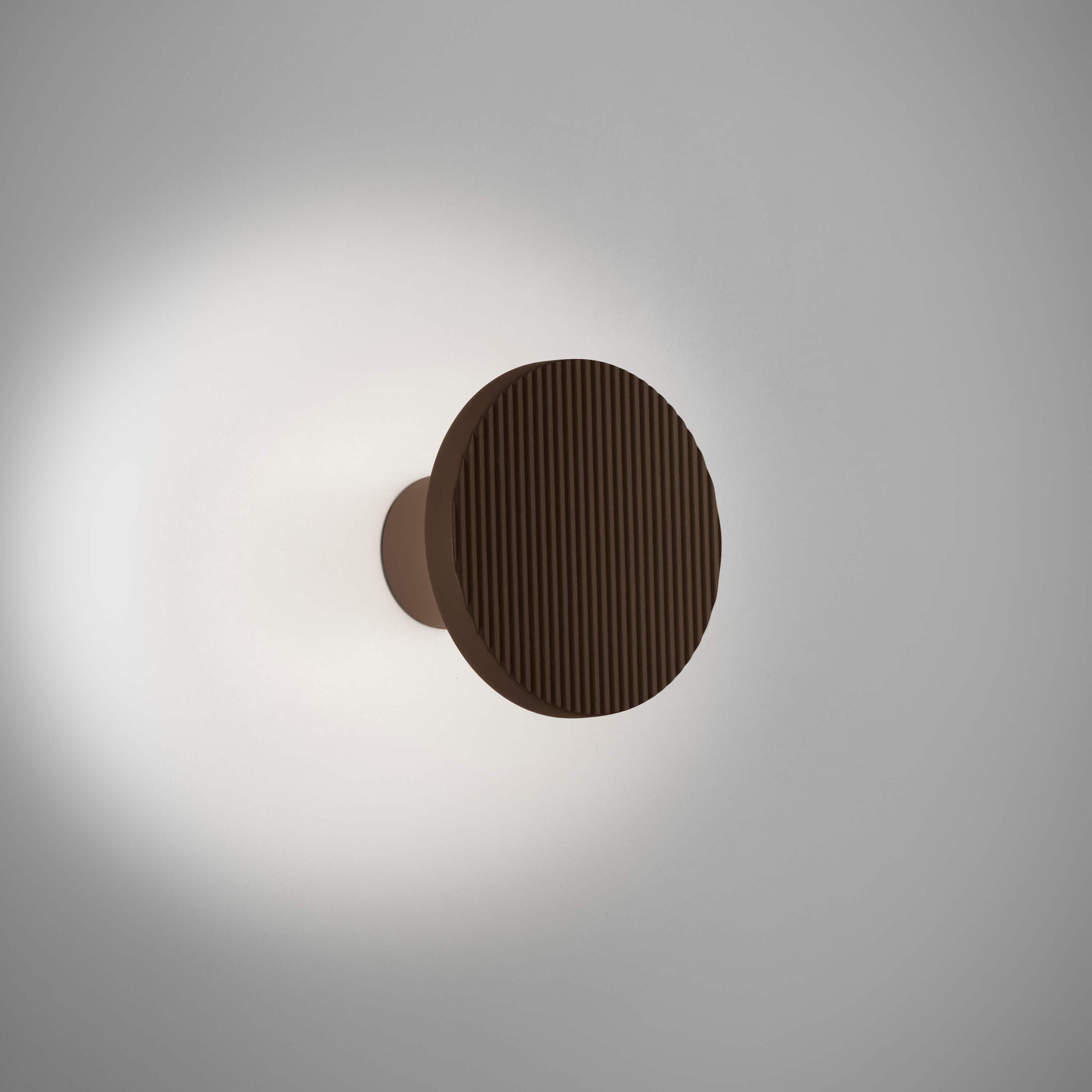 Arid A/01 Bover — Blanc — photographie officielle