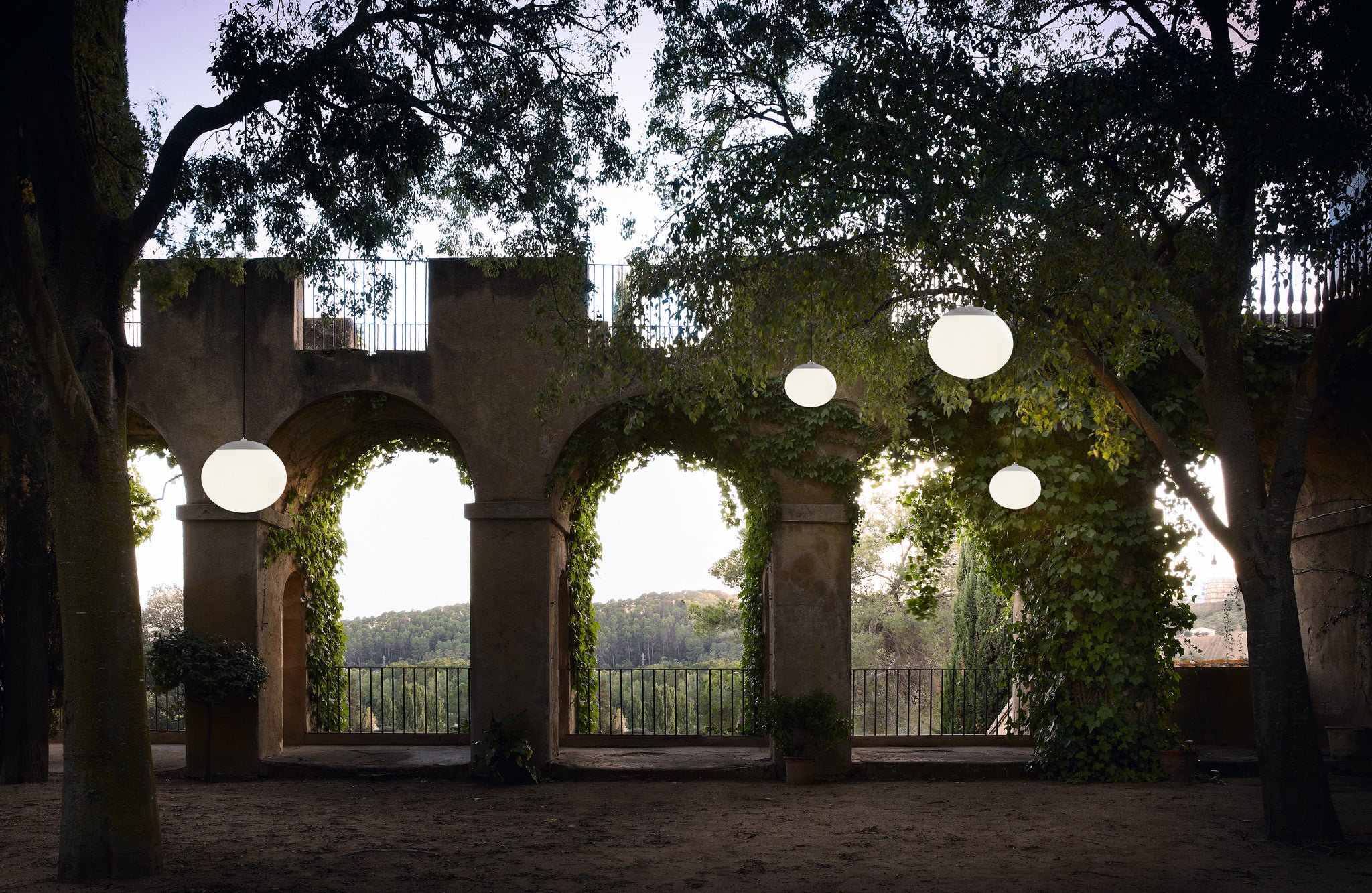 Elipse S/50/H Outdoor Bover — blanc, photographie officielle ; équipement lumineux selon la variante et le PDF EU