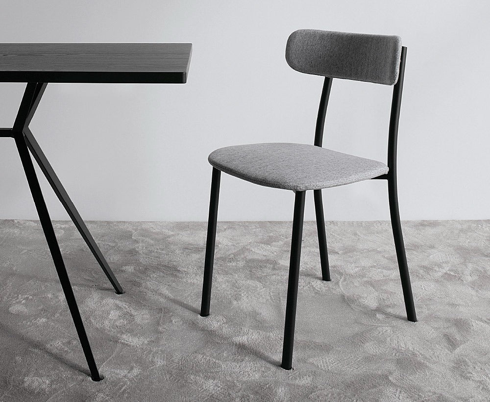 ECH10 – Chaise design EXTENDO