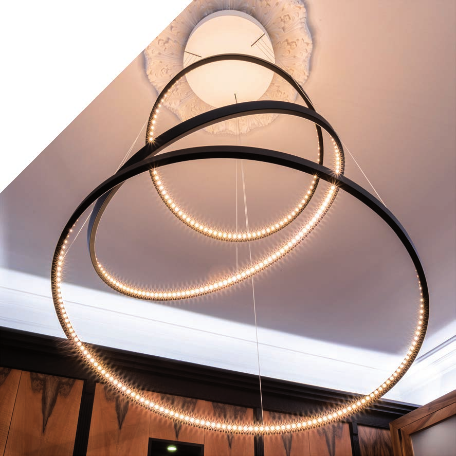 Suspension Cascade Le Deun – composition en ambiance