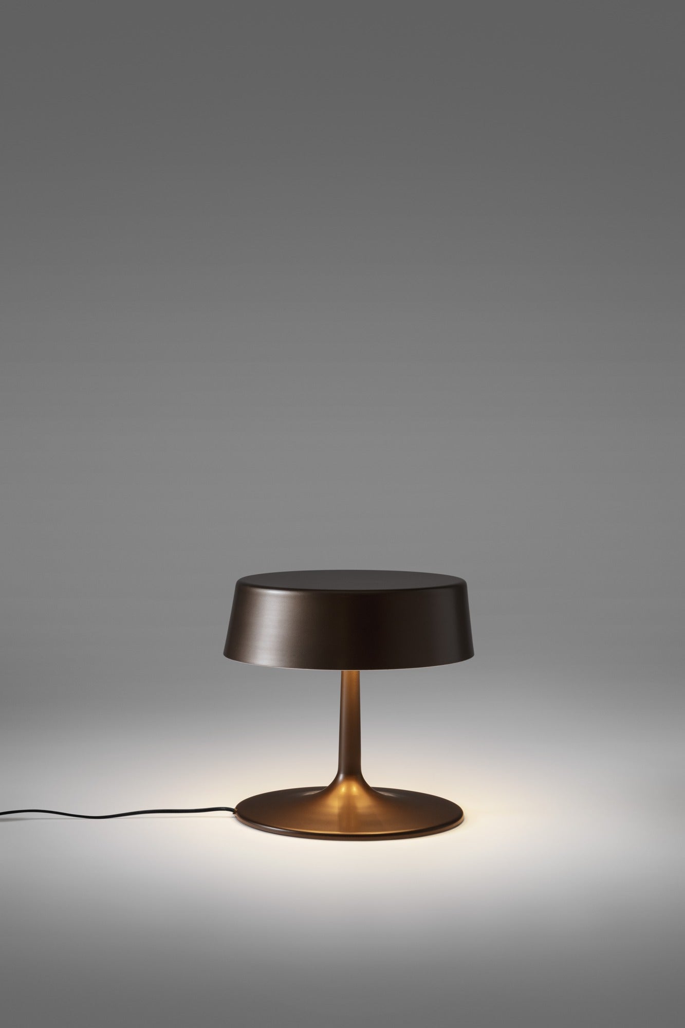 PENTA – china-bronze – photographie officielle du modèle ou de la famille ; dimensions et finitions selon configuration