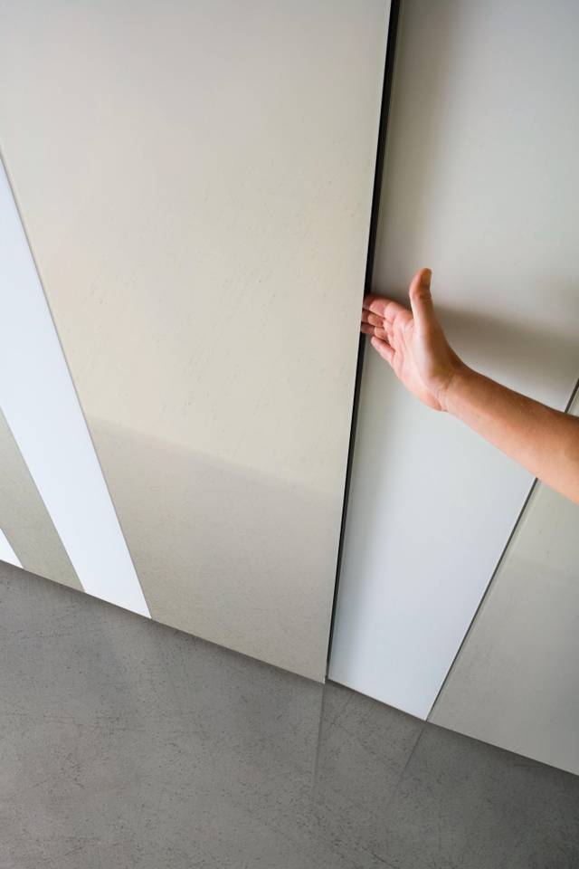 Armoire LAGO NOW à portes battantes – Design modulable sur mesure