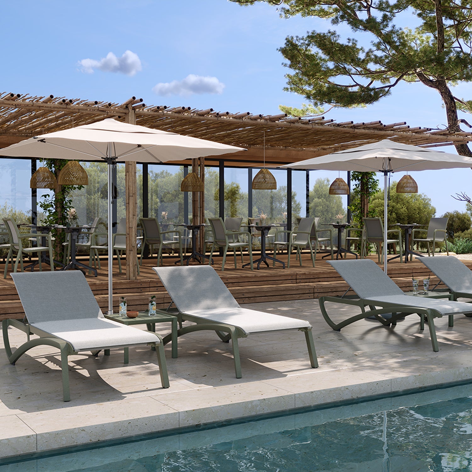 Bain de soleil SUNSET Green Edition Grosfillex en ambiance bord de piscine