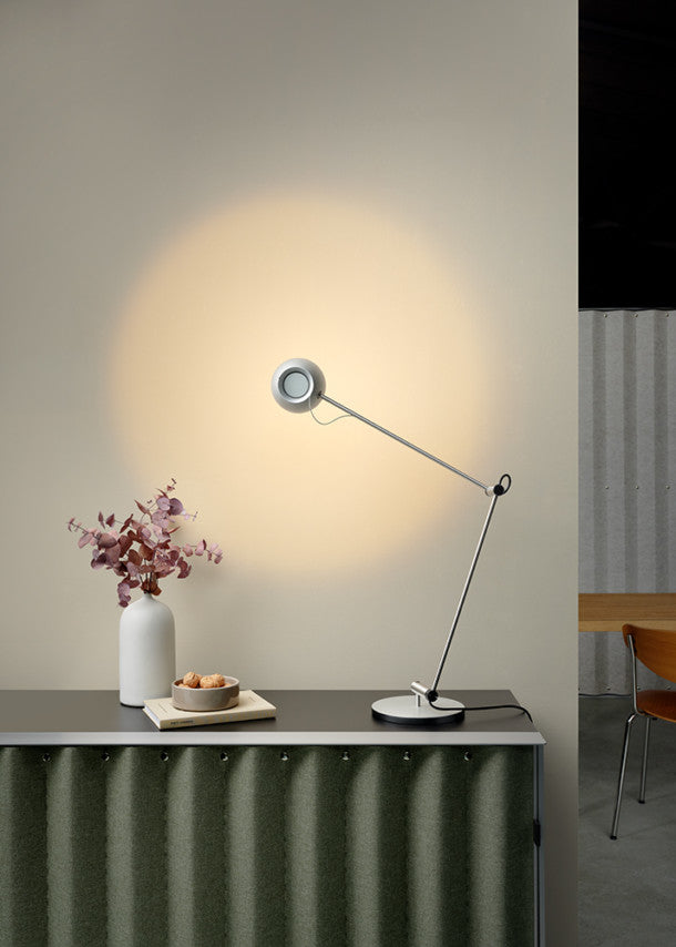 Lampe de table BALTENSWEILER IRIO T