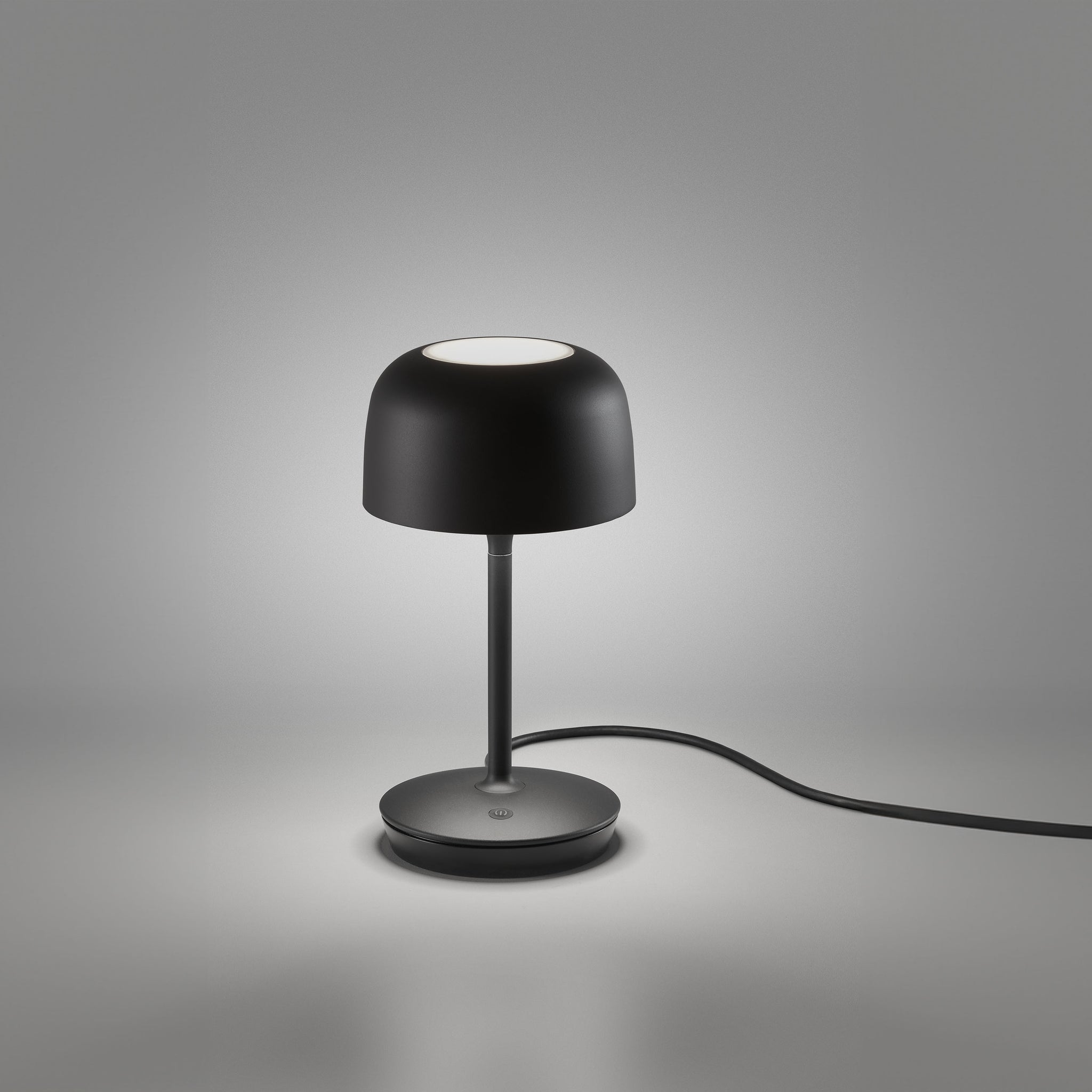 Bol M/37 Bover — Noir ébène — photographie officielle du luminaire